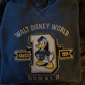 Disney World Donald Duck pullover sweater